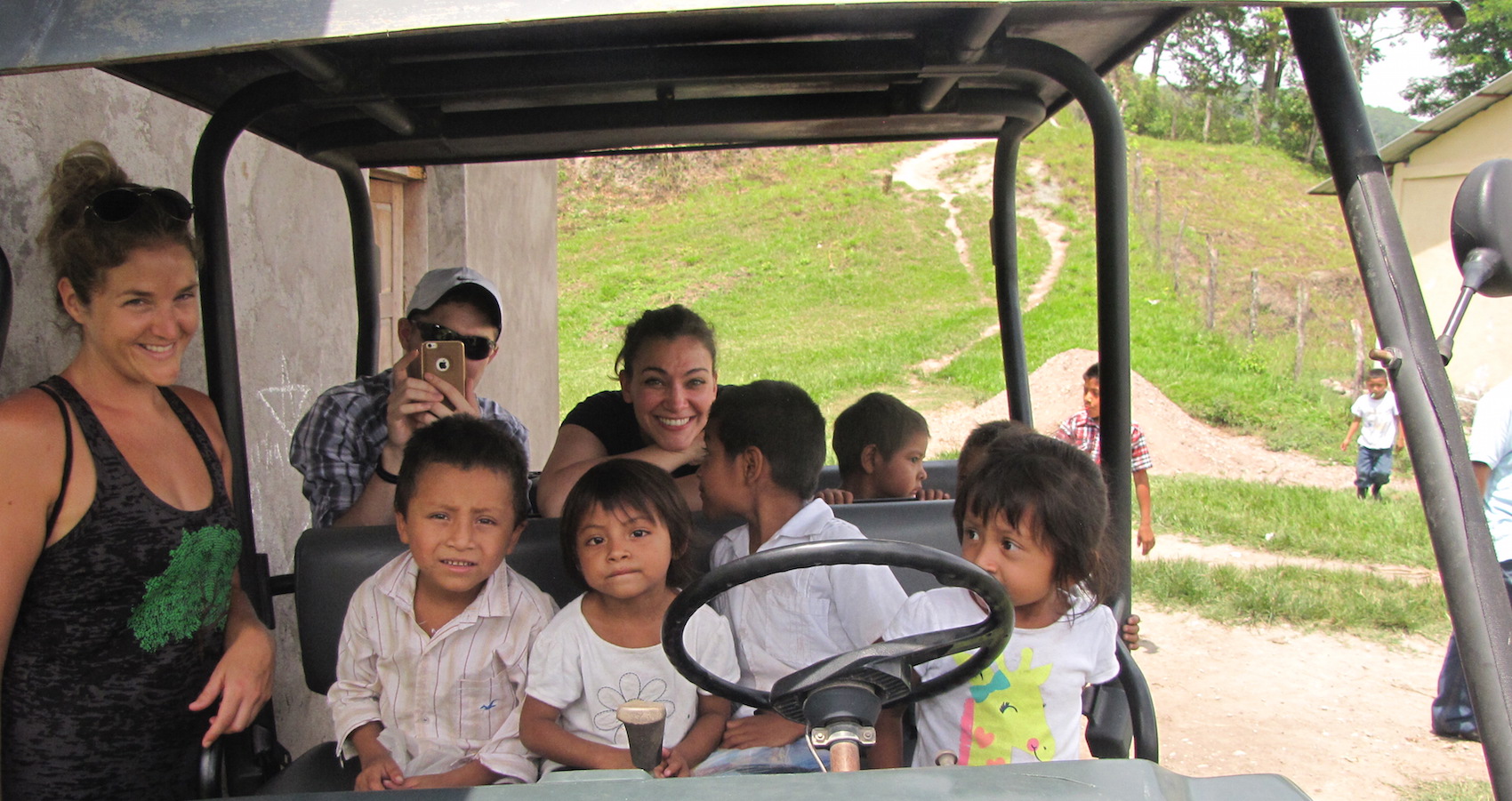 What's involved with a volunteer trip - Honduras - Paramedics for Children